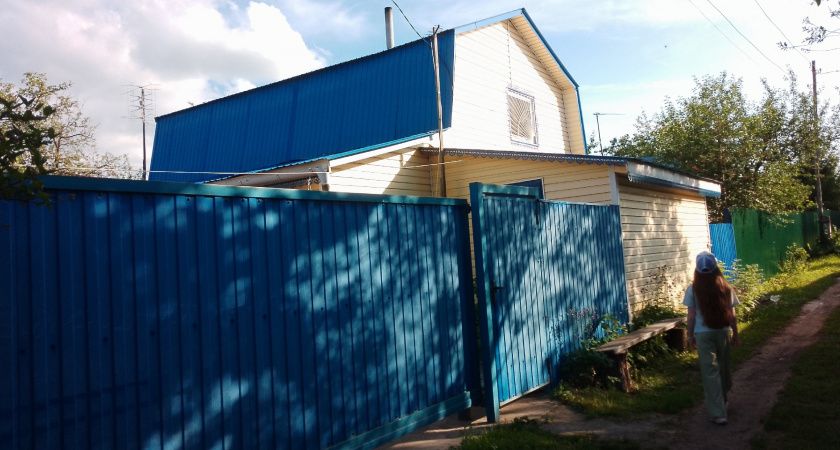 С 15 апреля всех заставят снести забор на участке: дачников ждет неприятное нововведение