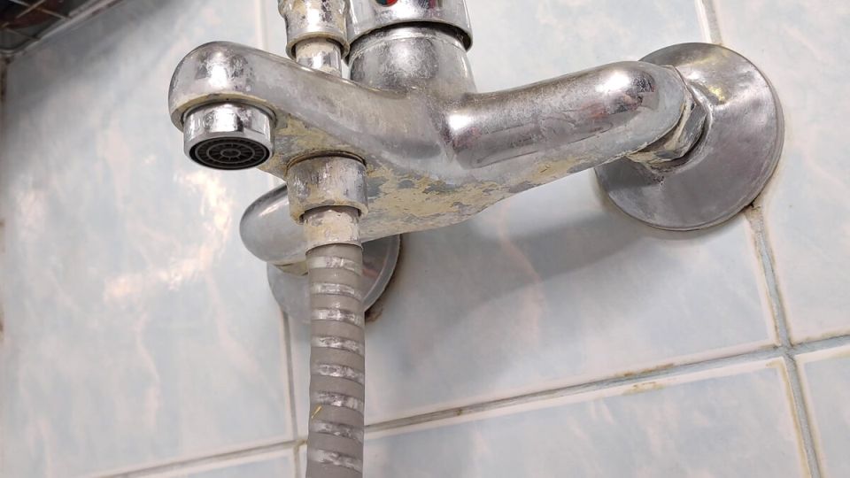 Как вернуть блеск смесителю: простые и эффективные советы