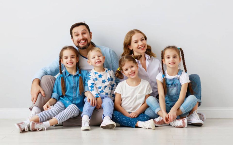 Многодетные семьи получат право на сокращенную рабочую неделю с сохранением зарплаты