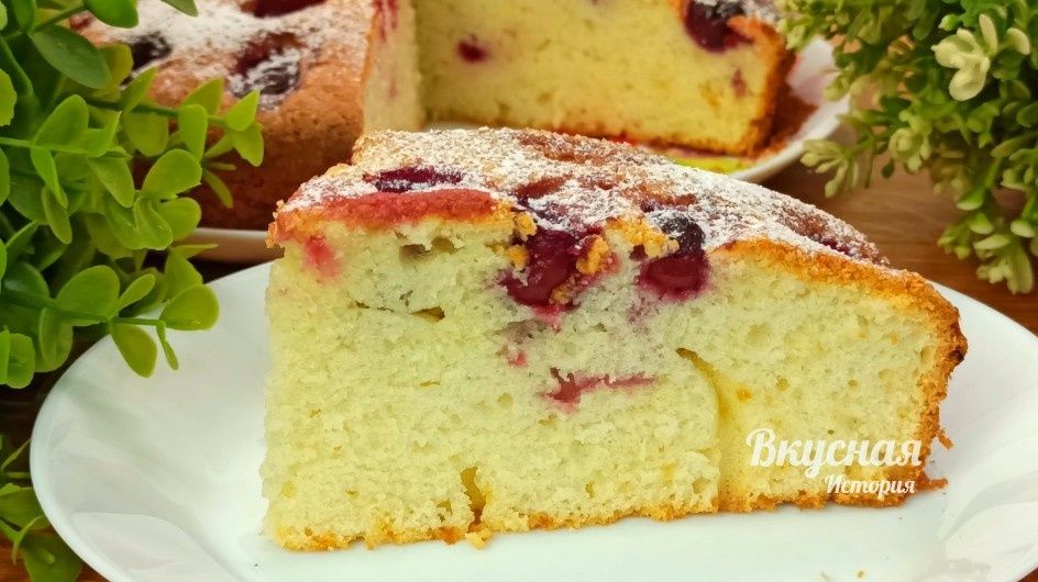 пирог, который исчезает мгновенно: готовим сладкое чудо с вишней