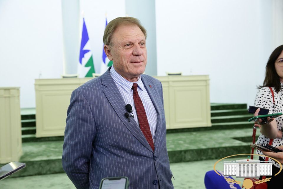 Михаил Афашагов - председатель Комитета Парламента КБР по бюджету, налогам и финансовому рынку, руководитель фракции «Единая Россия» в Парламенте КБР: