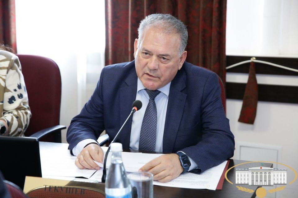 В ходе заседания президиума Парламента КБР рассмотрены проекты законов КБР