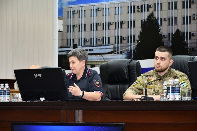 В актовом зале Министерства внутренних дел по Кабардино-Балкарской Республике в рамках проведения единого дня государственного правового информирования состоялось комплексное занятие для личного состава МВД по...