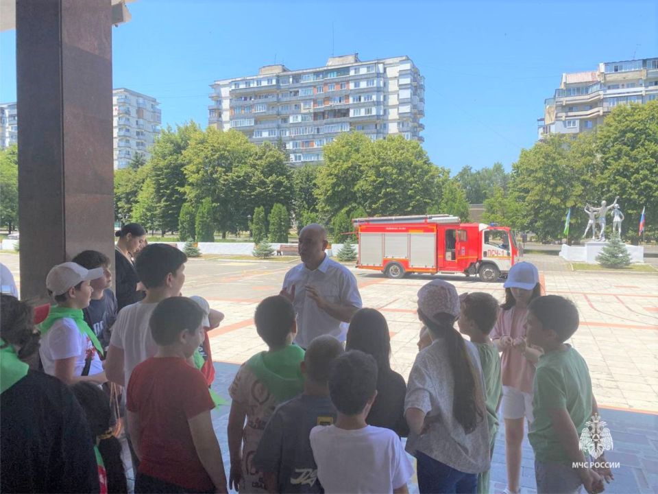 Во дворце творчества проведена акция «Мои безопасные каникулы»