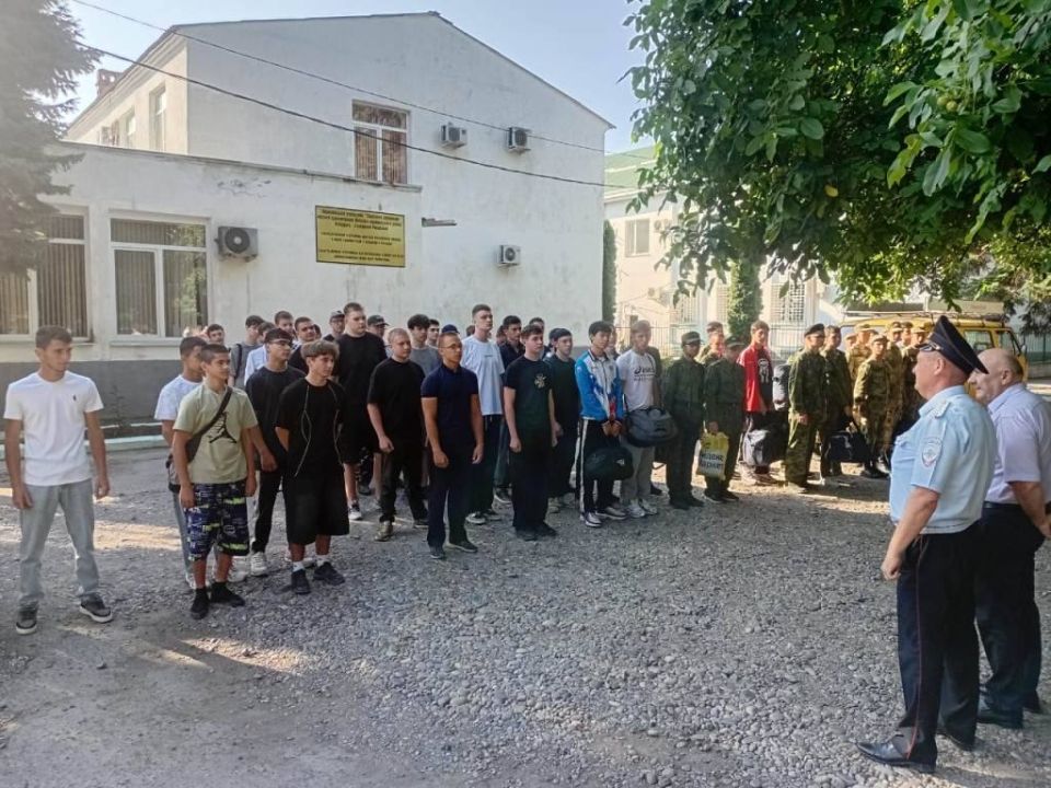 ©В Центре военно-патриотического воспитания молодежи «Авангард» в г. Терек состоялись учебно-методические сборы для школьников