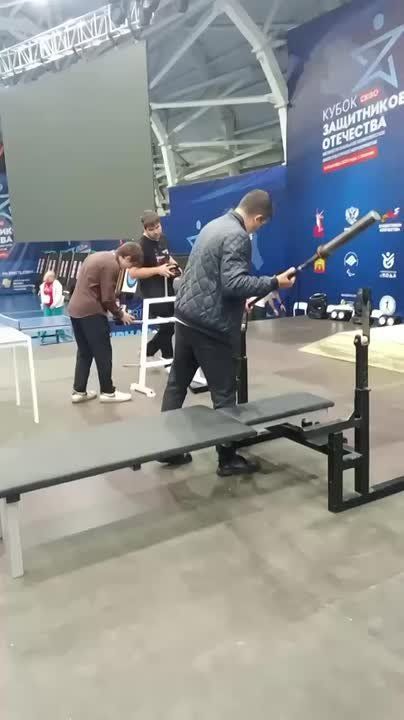          17:00