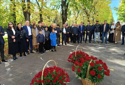В Нальчике открыли мемориальную доску Асланби Ахохову