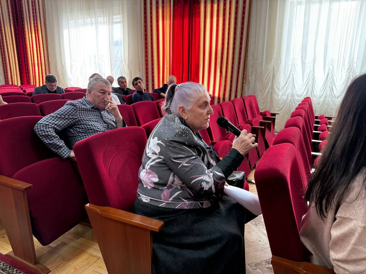 В большом зале мэрии состоялась 50-ая сессия Совета местного самоуправления г.о. Нальчик В большом зале мэрии состоялась 50-ая сессия Совета местного самоуправления г.о. Нальчик