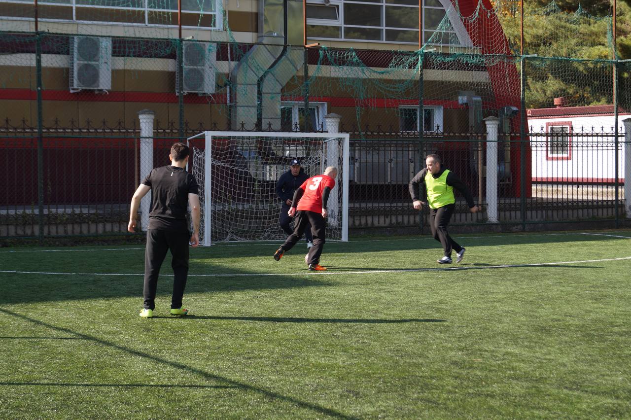 В минувшие выходные на площадке ГКУ Кабардино-Балкарской Республики «Центр спортивной подготовки сборных команд» в г. Нальчике состоялся турнир по мини-футболу, посвященный памяти прокурорских работников, погибших при... В минувшие выходные на площадке ГКУ Кабардино-Балкарской Республики «Центр спортивной подготовки сборных команд» в г. Нальчике состоялся турнир по мини-футболу, посвященный памяти прокурорских работников, погибших при...