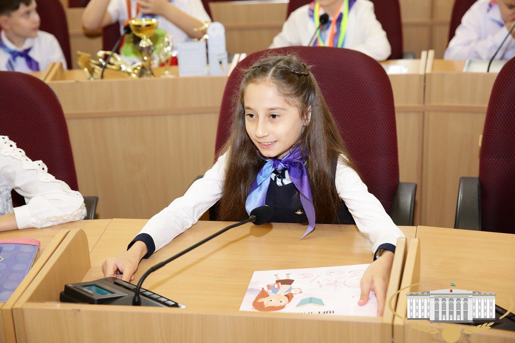 В рамках проекта "Государственный час" депутаты законодательного органа республики встретились с учащимися МКОУ "Средняя общеобразовательная школа № 6 с углублённым изучением отдельных предметов" г. Нальчика В рамках проекта "Государственный час" депутаты законодательного органа республики встретились с учащимися МКОУ "Средняя общеобразовательная школа № 6 с углублённым изучением отдельных предметов" г. Нальчика