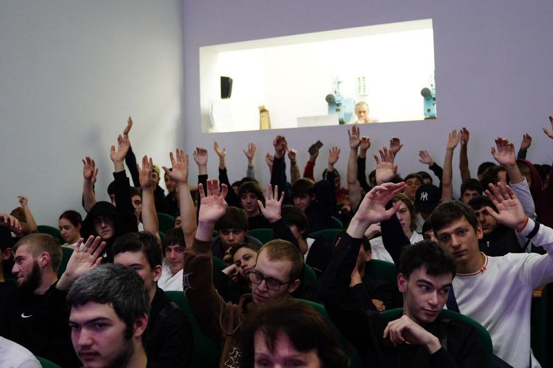 Полицейские Кабардино-Балкарии проводят мероприятия по профилактике терроризма и экстремизма в молодежной среде Полицейские Кабардино-Балкарии проводят мероприятия по профилактике терроризма и экстремизма в молодежной среде
