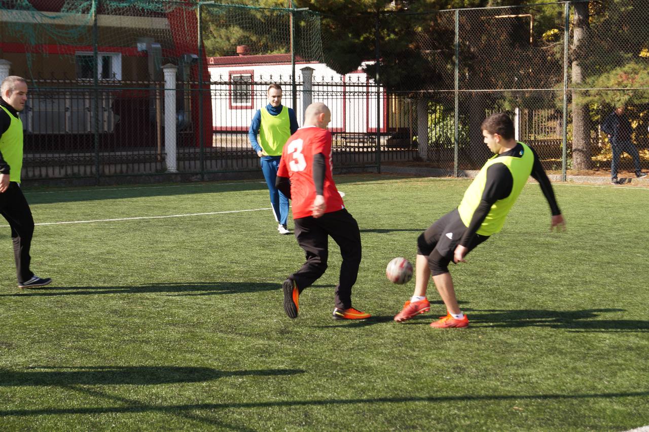 В минувшие выходные на площадке ГКУ Кабардино-Балкарской Республики «Центр спортивной подготовки сборных команд» в г. Нальчике состоялся турнир по мини-футболу, посвященный памяти прокурорских работников, погибших при... В минувшие выходные на площадке ГКУ Кабардино-Балкарской Республики «Центр спортивной подготовки сборных команд» в г. Нальчике состоялся турнир по мини-футболу, посвященный памяти прокурорских работников, погибших при...