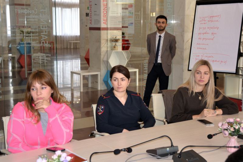 Полицейские Кабардино-Балкарии приняли участие в мероприятии, посвященном вопросам защиты граждан от дистанционного мошенничества Полицейские Кабардино-Балкарии приняли участие в мероприятии, посвященном вопросам защиты граждан от дистанционного мошенничества