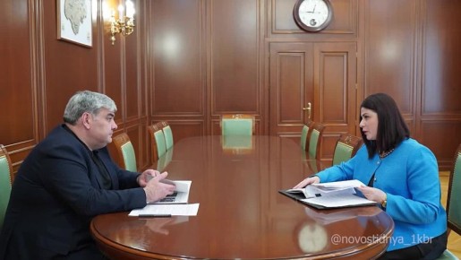 Глава республики провел рабочую встречу с руководителем Управления Федеральной антимонопольной службы России по КБР Анной Кумаховой