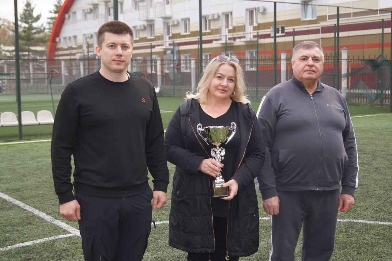 В минувшие выходные на площадке ГКУ Кабардино-Балкарской Республики «Центр спортивной подготовки сборных команд» в г. Нальчике состоялся турнир по мини-футболу, посвященный памяти прокурорских работников, погибших при... В минувшие выходные на площадке ГКУ Кабардино-Балкарской Республики «Центр спортивной подготовки сборных команд» в г. Нальчике состоялся турнир по мини-футболу, посвященный памяти прокурорских работников, погибших при...