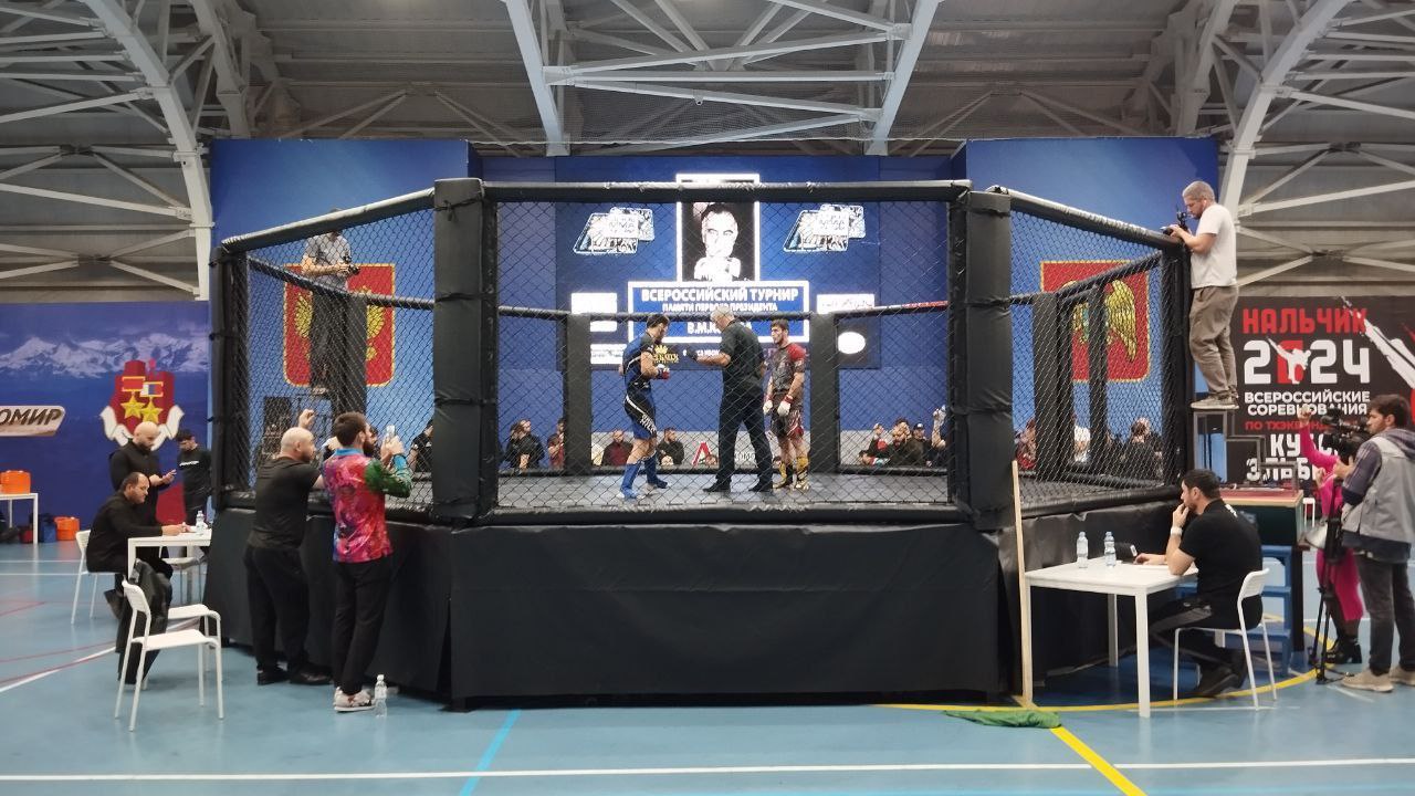 В Универсальном спорткомплексе стартовал всероссийский мастерский турнир по ММА памяти первого президента КБР Валерия Кокова В Универсальном спорткомплексе стартовал всероссийский мастерский турнир по ММА памяти первого президента КБР Валерия Кокова