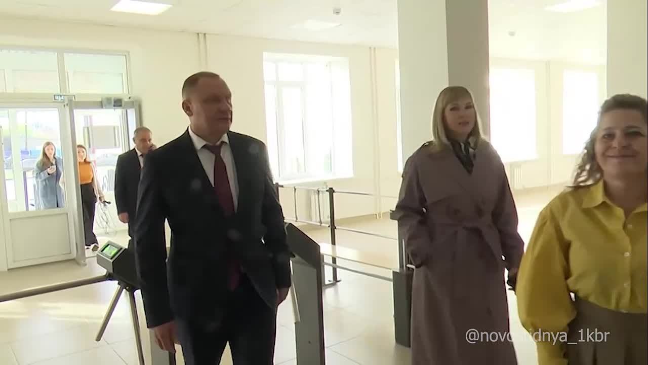 В Кабардино-Балкарии работала мобильная приемная президента России под руководством заместителя полномочного представителя Главы Государства в СКФО Андрея Шабалина