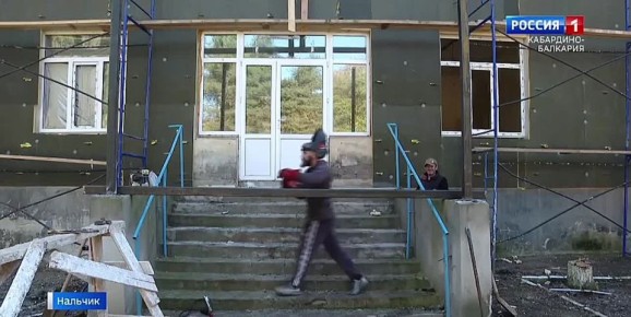 Завершили демонтаж, обновили систему электроснабжения, создали автостоянку… В Нальчике капитально ремонтируют детский корпус Республиканского центра психиатрии и наркологии