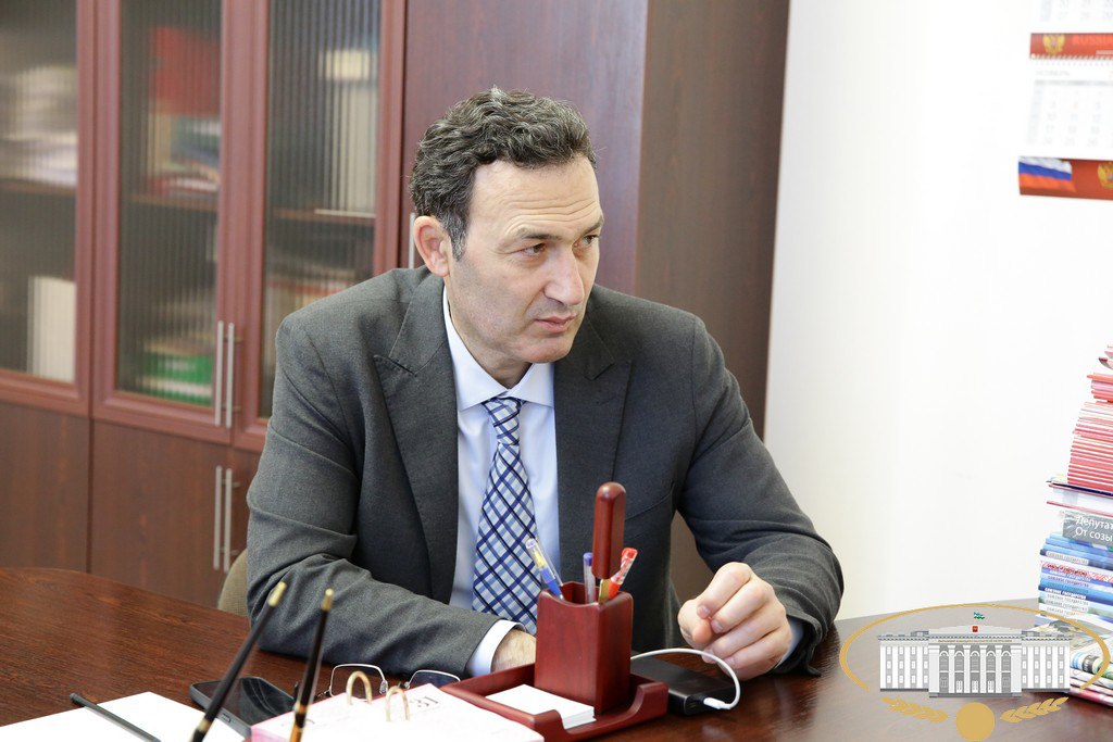 Сегодня на заседании Государственной Думы ФС РФ во втором чтении рассмотрен проект федерального закона № 1006061-8 "О внесении изменений в статьи 69 и 79 Федерального закона "Об основах охраны здоровья граждан в Российской... Сегодня на заседании Государственной Думы ФС РФ во втором чтении рассмотрен проект федерального закона № 1006061-8 "О внесении изменений в статьи 69 и 79 Федерального закона "Об основах охраны здоровья граждан в Российской...