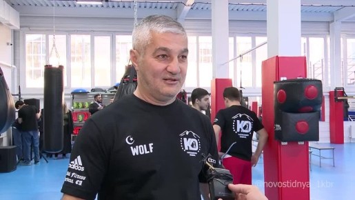 В спорткомплексе селения Шалушка прошел мастер-класс выступающего за океаном профессионального боксера, обладателя титула Национальной боксёрской ассоциации в полулёгком весе Дарьяла Кучменова