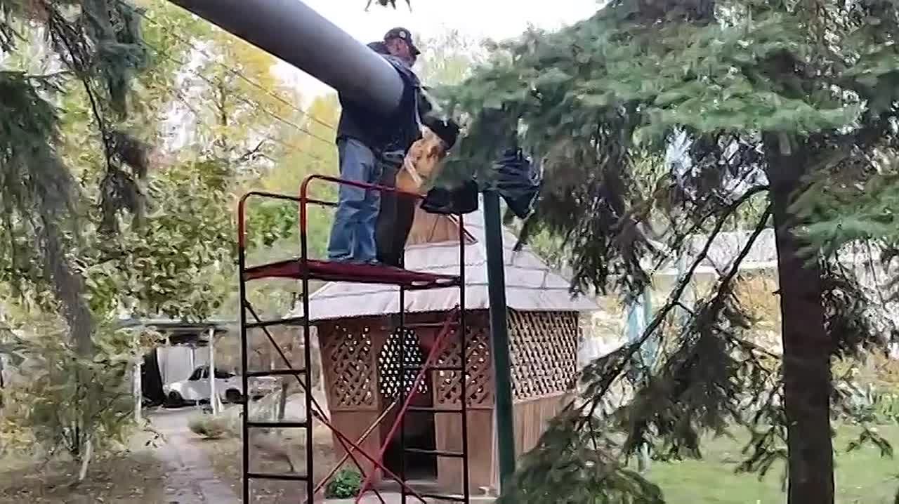 Специалисты теплосетей из Кабардино-Балкарии устранили аварию на теплотрассе Горсовета