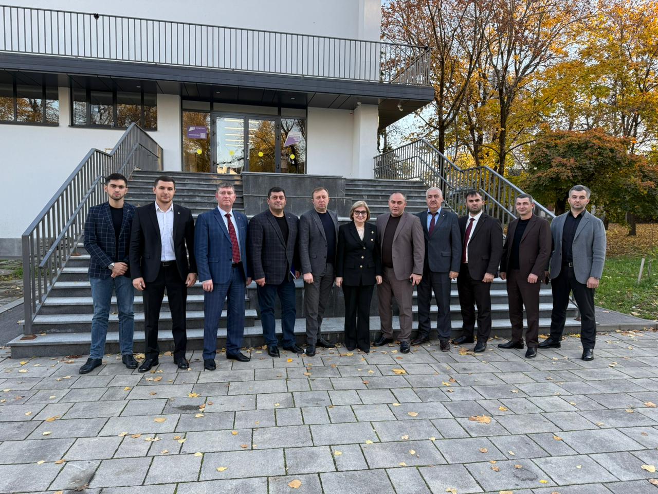 В здании Театра юного зрителя в рамках муниципальной программы "Реализация молодежной политики в городском округе Нальчик на 2025-2028 годы" состоялся молодежный форум для специалистов общественных организаций, молодежных... В здании Театра юного зрителя в рамках муниципальной программы "Реализация молодежной политики в городском округе Нальчик на 2025-2028 годы" состоялся молодежный форум для специалистов общественных организаций, молодежных...