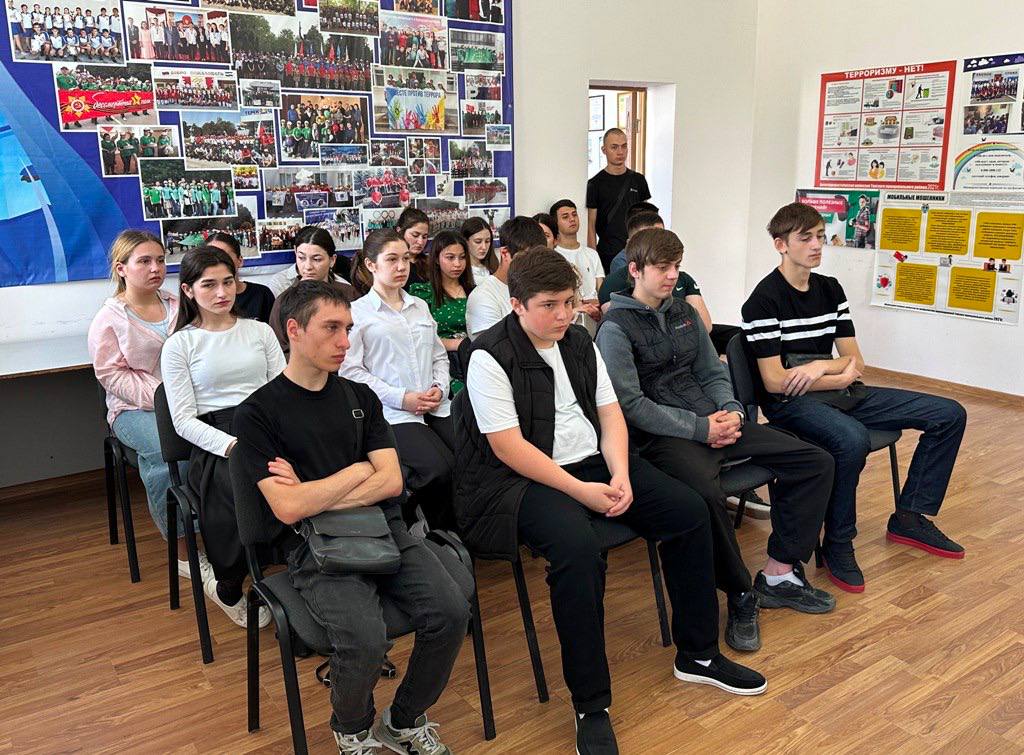 Автоинспекторы Кабардино-Балкарии провели практикумы дорожной безопасности «Без прав – ты не прав!» Автоинспекторы Кабардино-Балкарии провели практикумы дорожной безопасности «Без прав – ты не прав!»