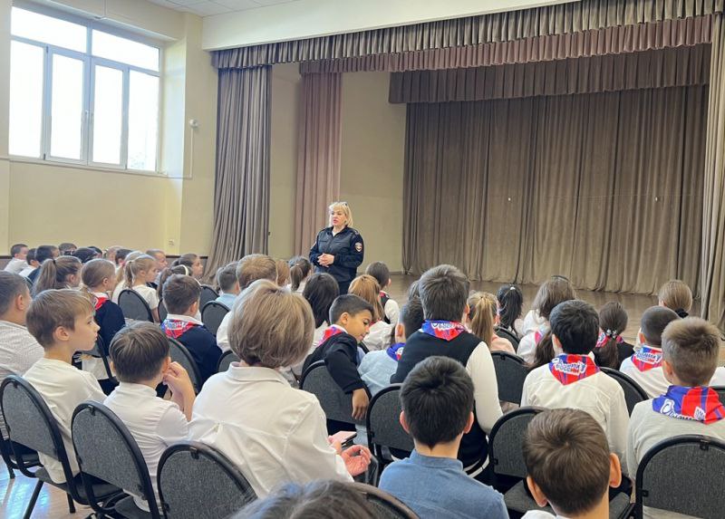 Более трехсот школьников Кабардино-Балкарии стали участниками комплексного мероприятия «Безопасность в осенне-зимний период»