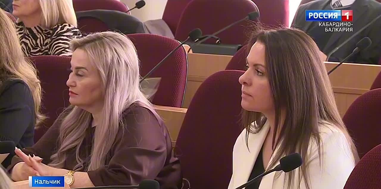 В Парламенте сегодня наградили лучших представителей различных профессий