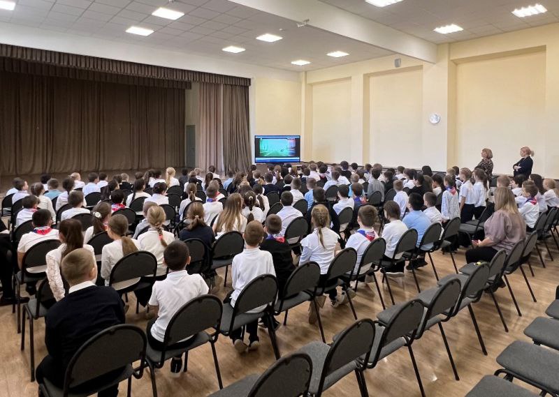 Более трехсот школьников Кабардино-Балкарии стали участниками комплексного мероприятия «Безопасность в осенне-зимний период» Более трехсот школьников Кабардино-Балкарии стали участниками комплексного мероприятия «Безопасность в осенне-зимний период»