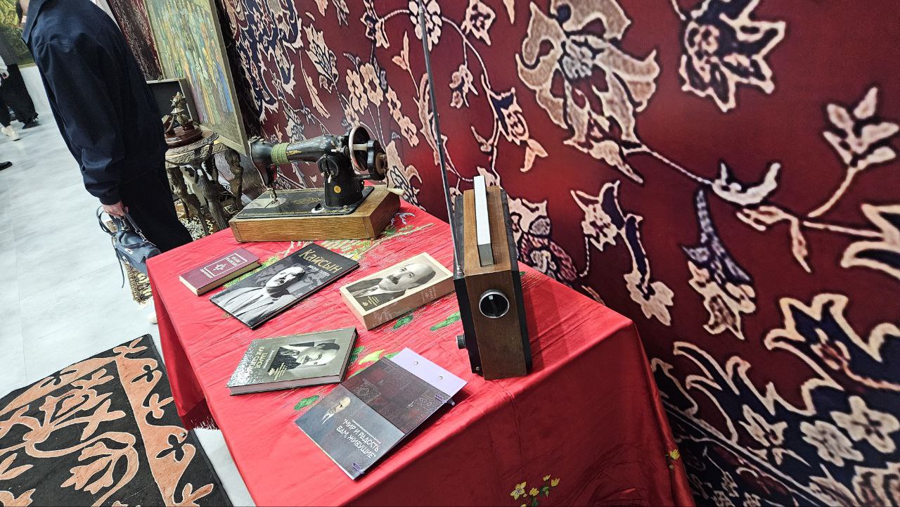 В Нальчике отметили день рождения Кайсына Кулиева В Нальчике отметили день рождения Кайсына Кулиева