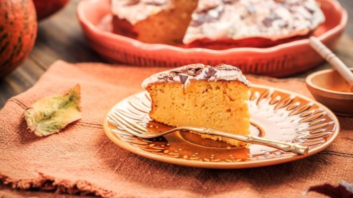 Приготовьте восхитительную шарлотку с апельсинами в мультиварке: станет вашим коронным блюдом