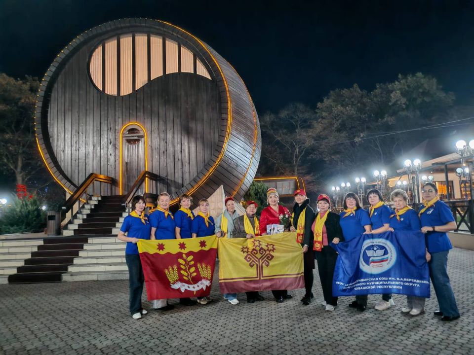 На крыльях дружбы. На молодежном форуме «Наш общий дом - Кабардино-Балкария», посвященном Дню народного единства, с яркой творческой программой выступил коллектив из Чувашии