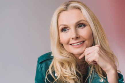 Современные стрижки для женщин старше 50: оставайтесь стильными и уверенными