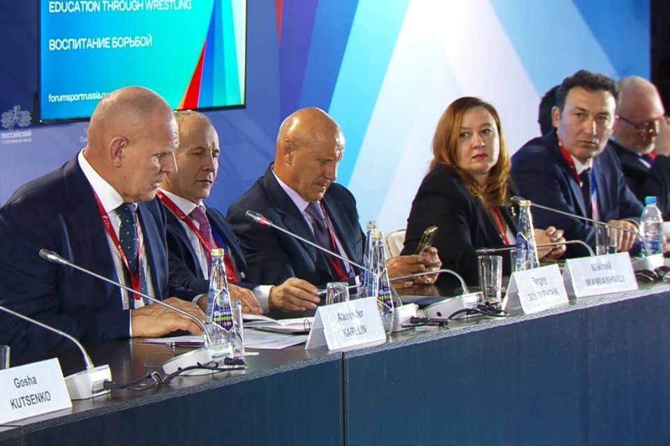  .   XIII    &quot; -  &quot;