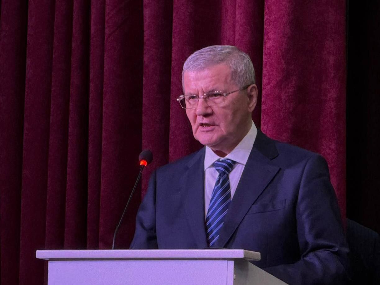 Владимир Мединский, Юрий Чайка, Казбек Коков и Юрий Альтудов поприветствовали участников форума