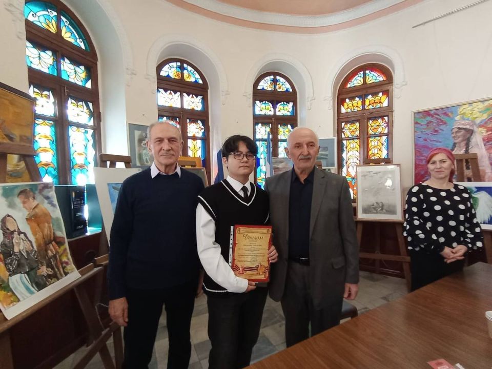 Я расскажу вам о войне.... В Фонде культуры им. В.Х. Ворокова состоялось подведение итогов и награждение победителей художественного конкурса Нацпроекта «Я расскажу Вам о войне… У вечного огня», организованного... Я расскажу вам о войне.... В Фонде культуры им. В.Х. Ворокова состоялось подведение итогов и награждение победителей художественного конкурса Нацпроекта «Я расскажу Вам о войне… У вечного огня», организованного...