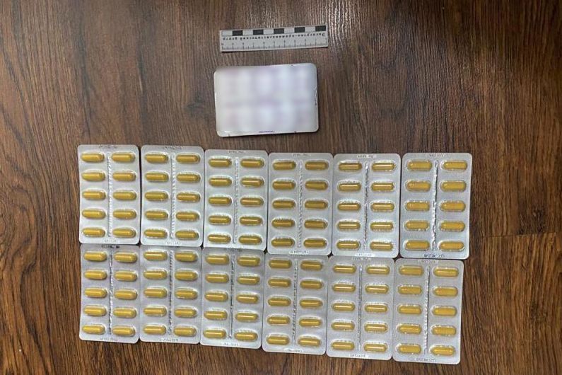 Сбыт 1358 капсул и 920 таблеток с сильнодействующими веществами пресекла полиция Кабардино-Балкарии