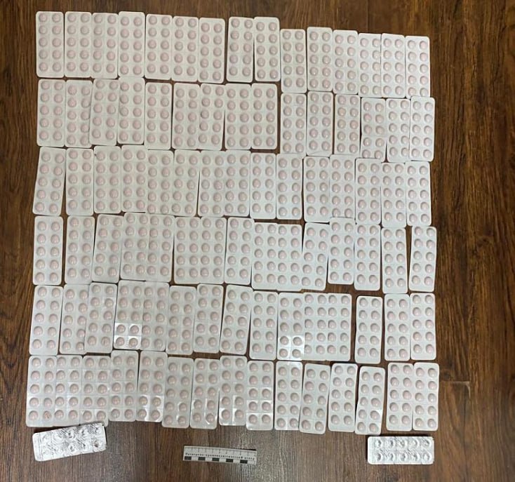 Сбыт 1358 капсул и 920 таблеток с сильнодействующими веществами пресекла полиция Кабардино-Балкарии Сбыт 1358 капсул и 920 таблеток с сильнодействующими веществами пресекла полиция Кабардино-Балкарии