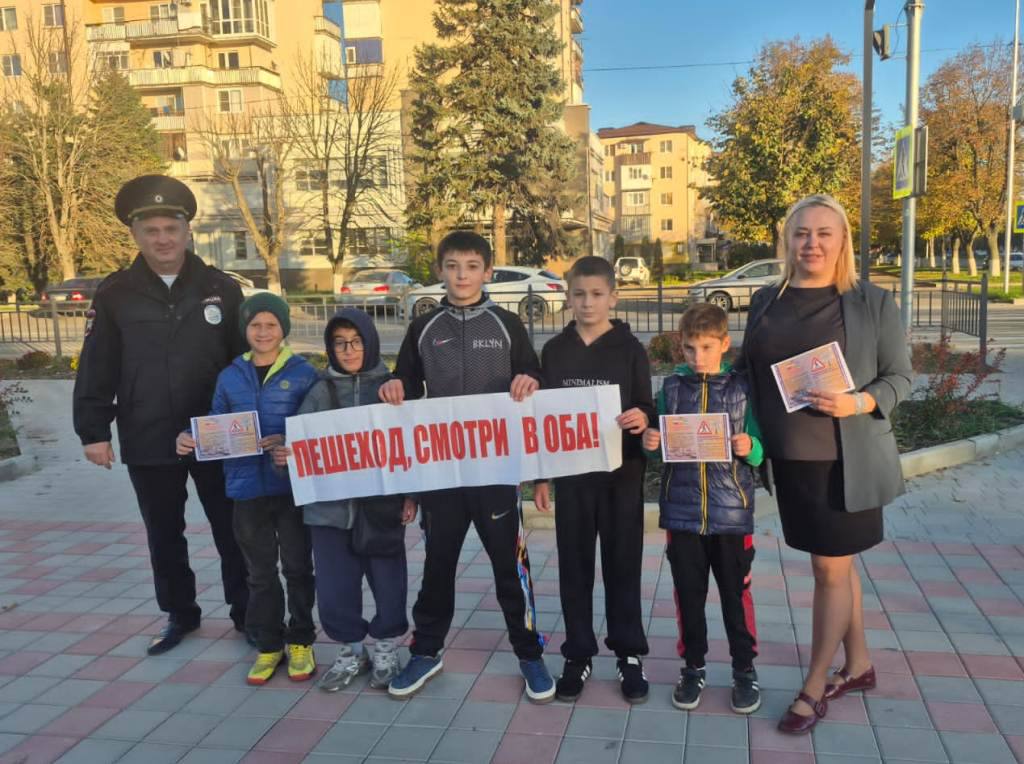 На детских спортивных площадках Кабардино-Балкарии состоялись практикумы по ПДД для юных пешеходов и велосипедистов