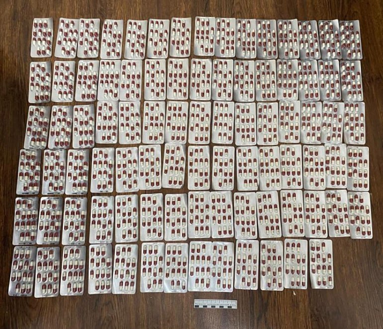 Сбыт 1358 капсул и 920 таблеток с сильнодействующими веществами пресекла полиция Кабардино-Балкарии Сбыт 1358 капсул и 920 таблеток с сильнодействующими веществами пресекла полиция Кабардино-Балкарии