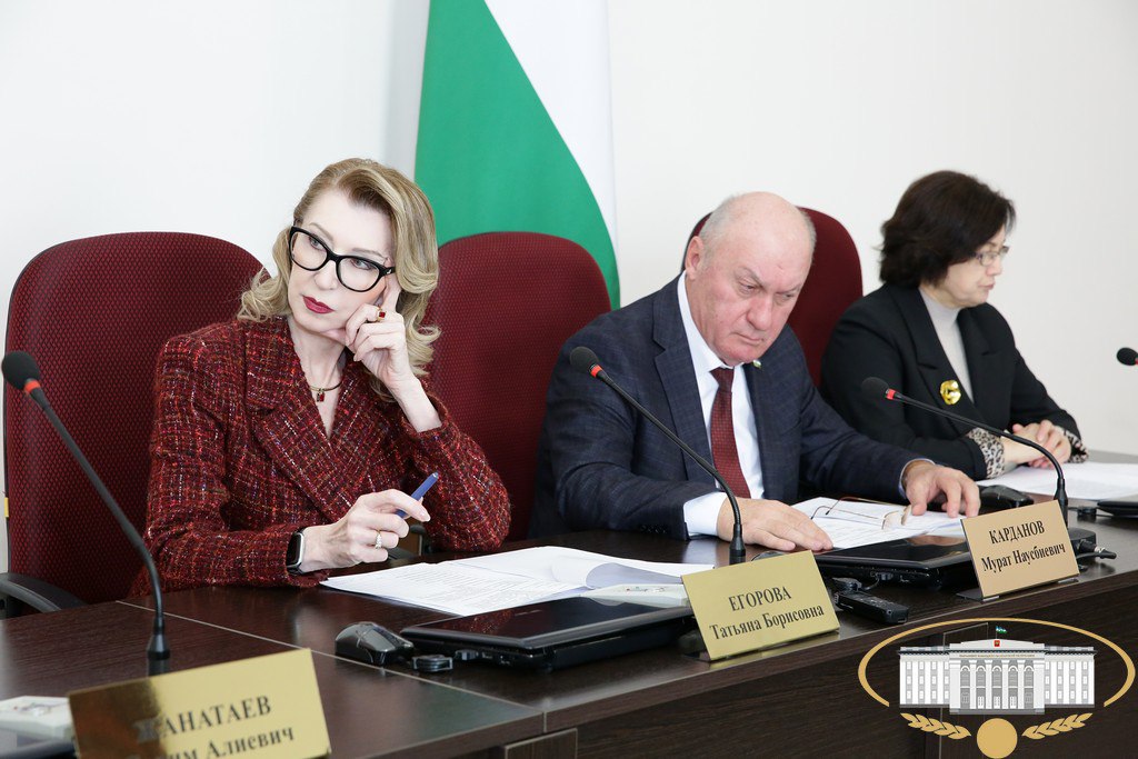 О реализации системы долговременного ухода за пожилыми и маломобильными гражданами в Кабардино-Балкарской Республике говорили на расширенном заседании Комитета Парламента КБР по труду, социальной политике, здравоохранению и... О реализации системы долговременного ухода за пожилыми и маломобильными гражданами в Кабардино-Балкарской Республике говорили на расширенном заседании Комитета Парламента КБР по труду, социальной политике, здравоохранению и...