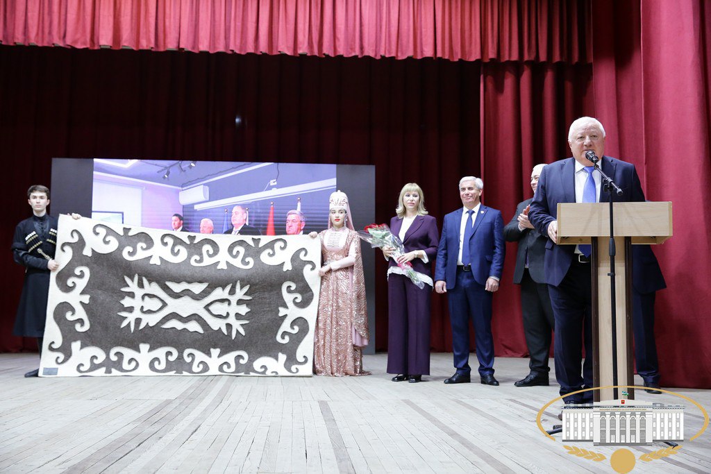 Черекский район отметил 90-летие со дня образования Черекский район отметил 90-летие со дня образования