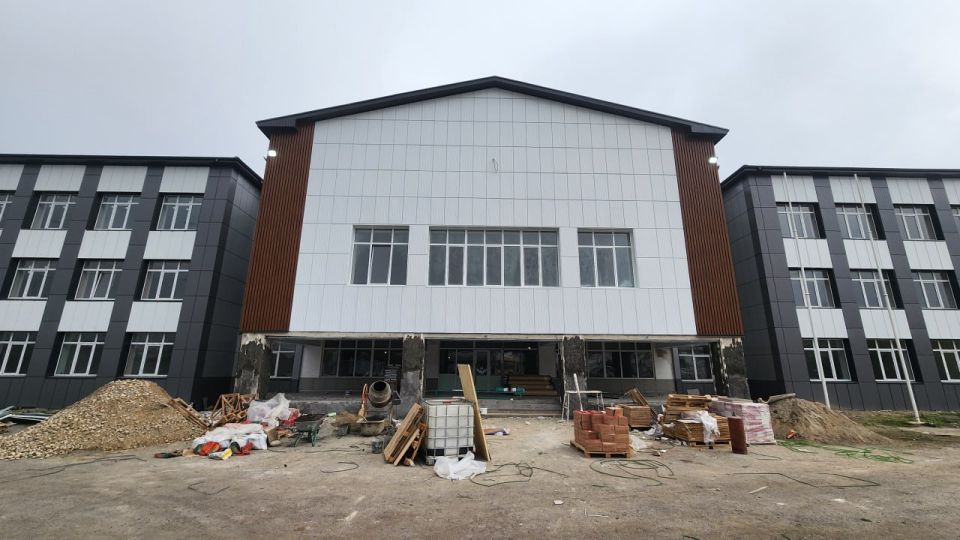  .              9 .. ,  -  