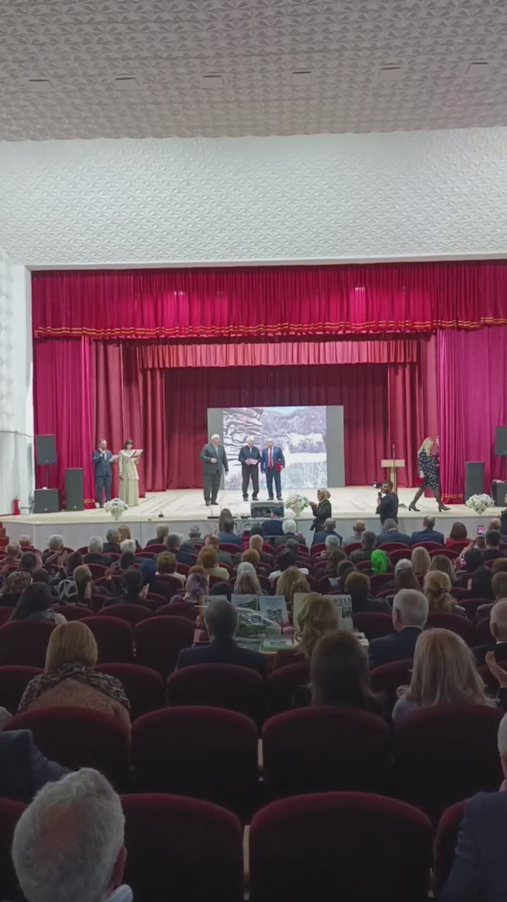В рамках празднования 90-летия образования Черекского района награждение жителей и выходцев Черекского района памятной медалью "За заслуги перед Черекским районом", многолетним, добросовестным трудом которых создавались и...