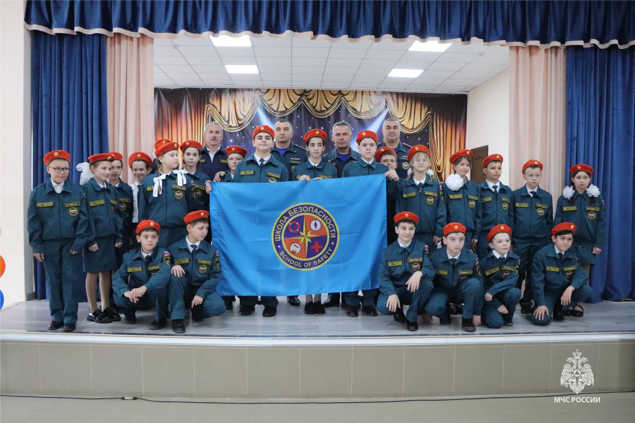 В Майской школе отрылся профильный класс МЧС