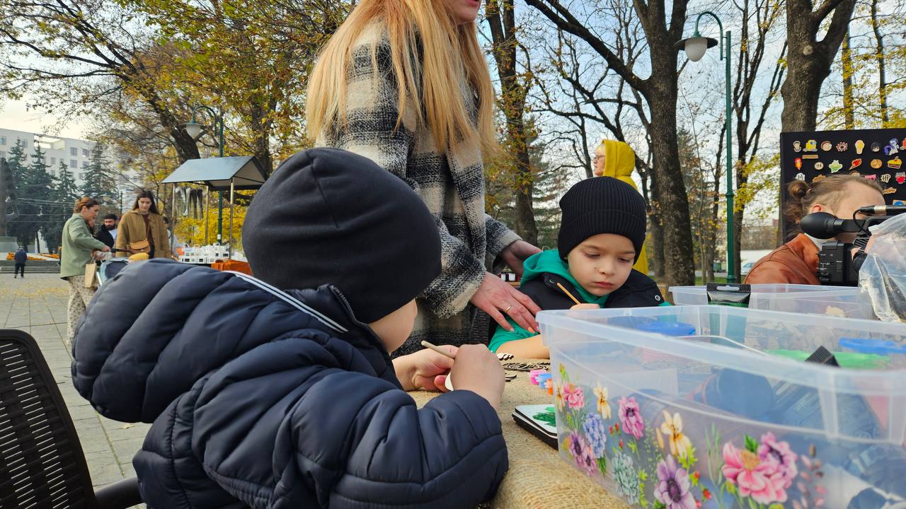 «Оранжевое настроение» захватило Нальчик «Оранжевое настроение» захватило Нальчик