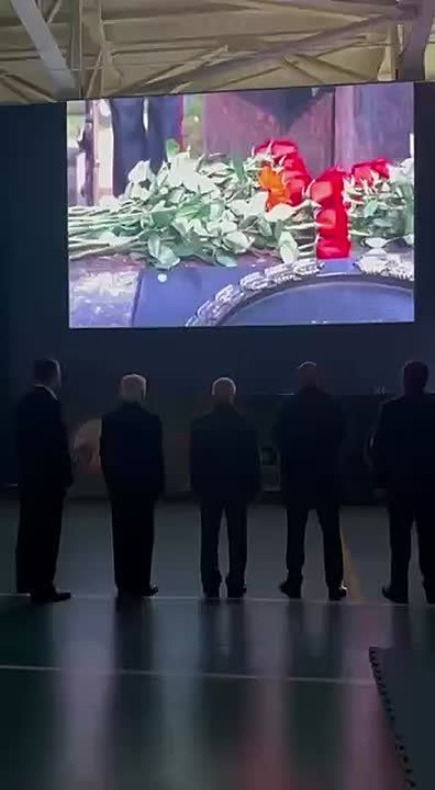           ,  20-          2005 