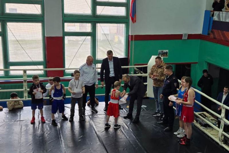 В Майском районе состоялся турнир по боксу, посвященный Дню сотрудника органов внутренних дел Российской Федерации В Майском районе состоялся турнир по боксу, посвященный Дню сотрудника органов внутренних дел Российской Федерации