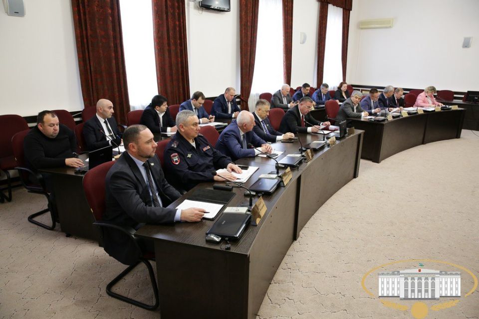        , -   -       , ,    ...